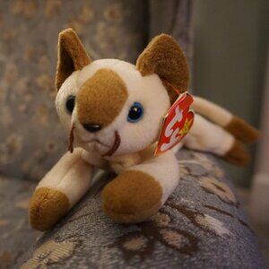 TY BEANIE BABY "SNIP" 🐱